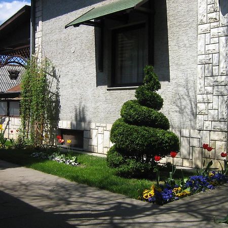 Domacinstvo Opavski Backi Petrovac Ngoại thất bức ảnh