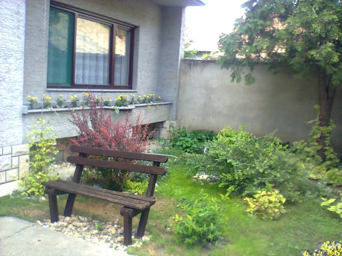 Domacinstvo Opavski Backi Petrovac Ngoại thất bức ảnh