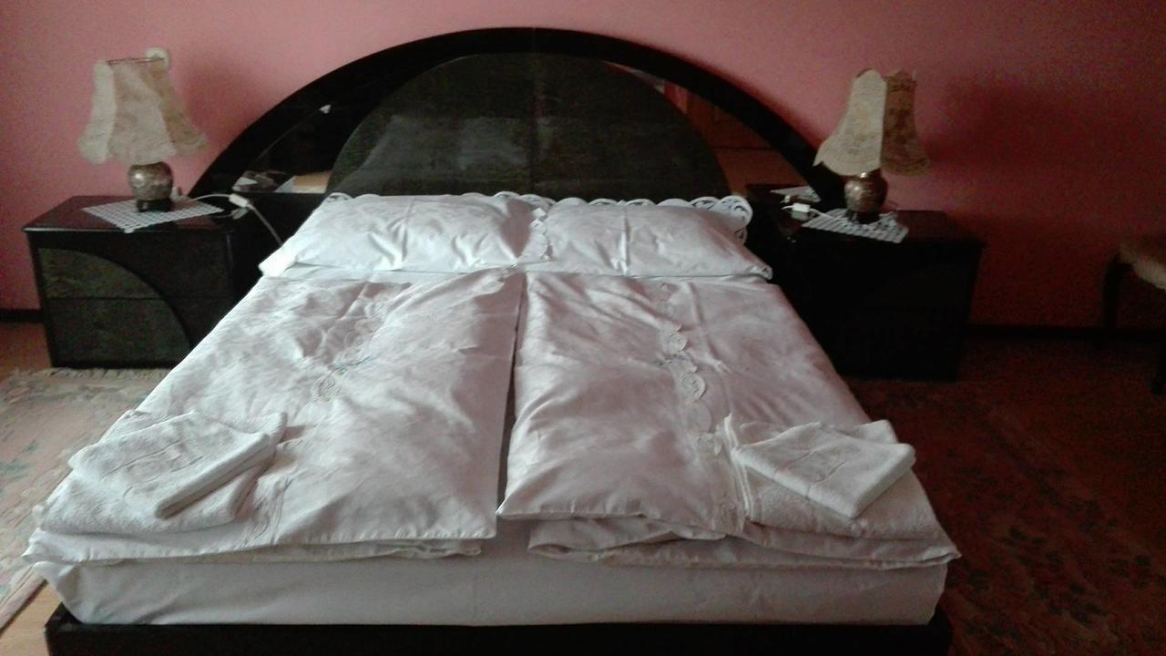 Domacinstvo Opavski Backi Petrovac Ngoại thất bức ảnh